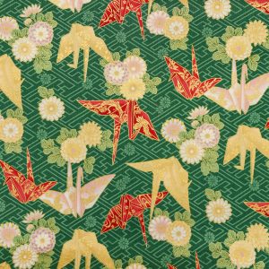 Grüner Stoff mit japanischen Mustern und Goldenen und Roten Kranich Origamis